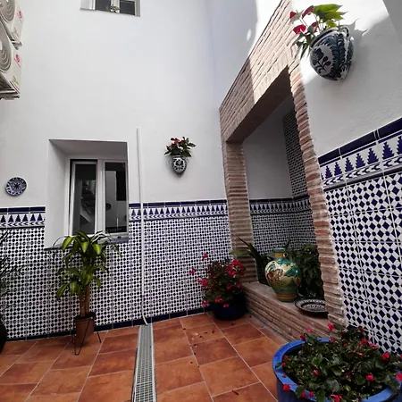 Shanti's Andalusian Lägenhet *